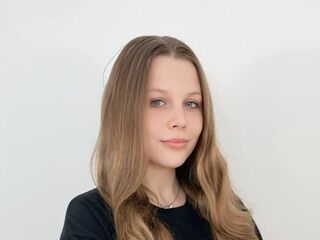 free web cam ChristianeSivie