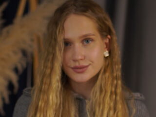 beautiful webcamgirl DamarisWellnitz