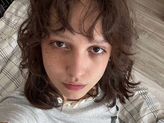 free webcam chat DeannDepsky