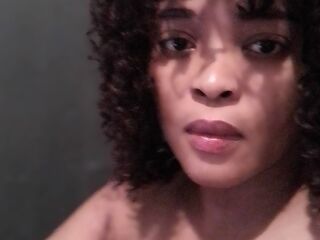 dirty webcam picture DelicateDiamond