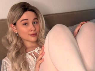 erotic cam DeluaMoon