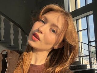 girl fingering bald pussy DenaeMckendrick