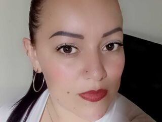 naked cam girl masturbating with dildo DinaCarls