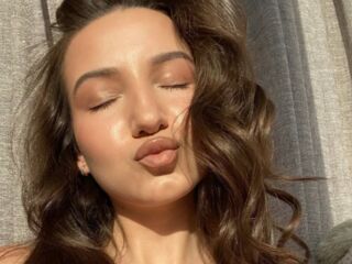 adult nude chat DinaSweeny