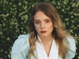 naked webcamgirl DrusillaPettet