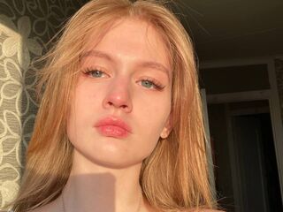 cam girl chat room EleanorPattinson