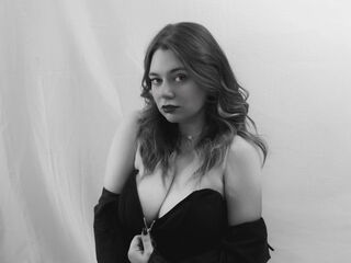 masturbating webcamgirl EllenMones