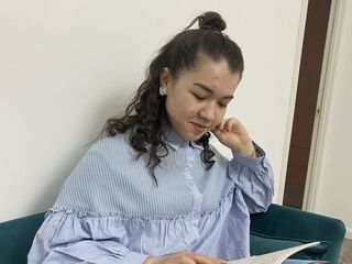 chatrubate cam girl EllyJames