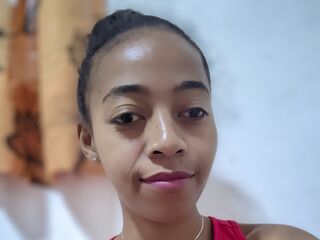 naked camgirl fingering pussy ElodieRazafi