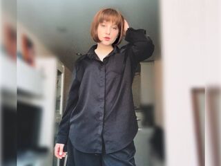 live cam show EmillyHall