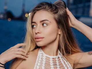 jasmin cam model EmilyBeverly