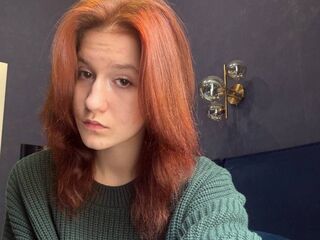 topless camgirl EmmaTrippa