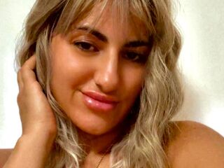 shower live cam EriaBelle