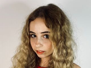 cam girl masturbating with vibrator EugeniaGroomes