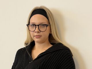 free online chat FrancesVirunes