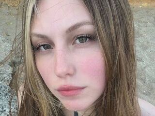 free webcam chatroom FriedaJane