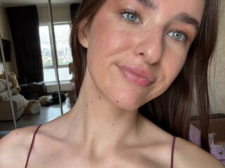 shaved pussy cam GingerWareham