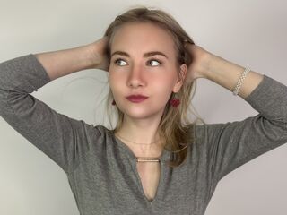 chat room live cam HisakoHenn