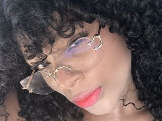 hardcore live show HollyDaws