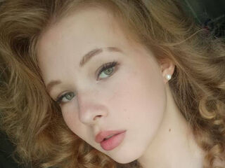 cam strip tease IllaPytlewski