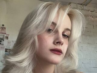 naked cam girl masturbating with vibrator JacintaSaad