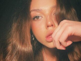 cam girl picture JanyceCruden