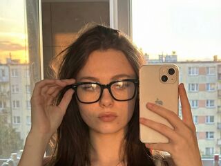 cam girl showing tits JaquelynKonkel