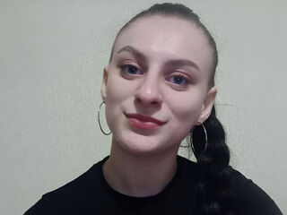 naughty camgirl fingering pussy JessaaRhodess