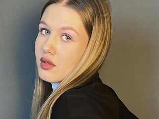 fingering girl cam picture JoycelynDoctor