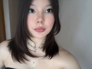 kinky video chat performer JulienneCharters