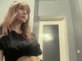 nude cam girl picture KatheSanagustin