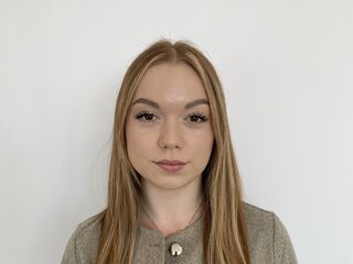 hot naked webcam girl KenishaDiamond