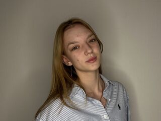 dity cam show KeshaCornett