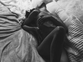 free nude web cam KhloeKerry