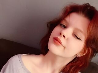 free webcam chat room KiraCurt