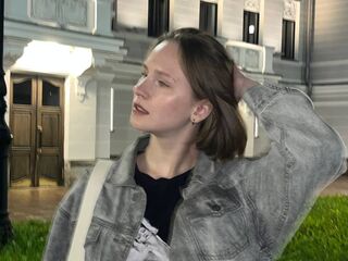 hot cam girl KrissyJn