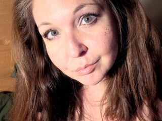 camgirl fingering bald pussy KristyJinx