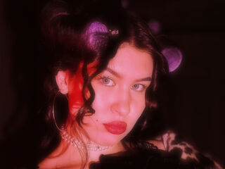 free adultcam LarondaSuitt