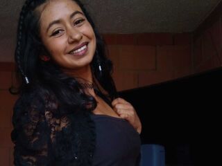 live webcam performer LauCardigan