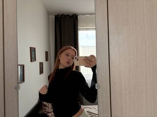 live cam girl LennieLukasik