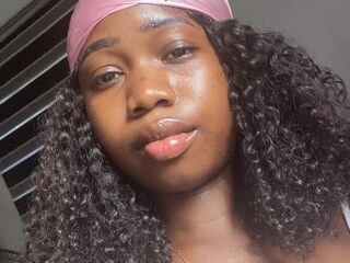 free online chat LeyanMyers