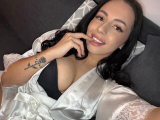naked camgirl masturbating with dildo LilaWest
