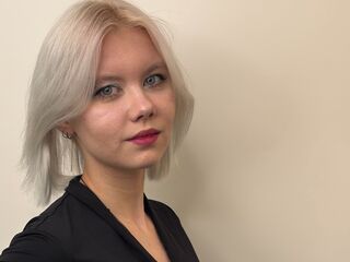 nude cam girl picture LindsayMcirvin