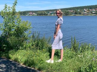 camgirl masturbating with sextoy LisaMagnusson