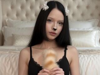 camwhore masturbating LoraineWebley