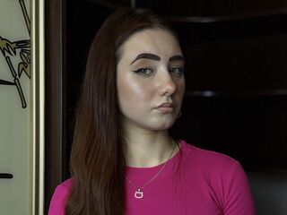 camgirl fingering shaved pussy LoreenLaborde