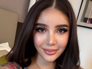 hot girl LucciaSantos