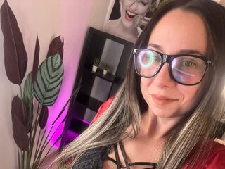 adult chat room LyannaAna