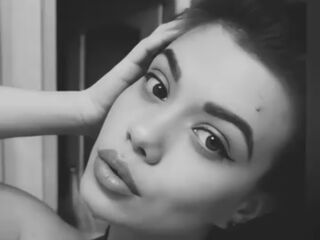 livesex cam girl MarciaMoor