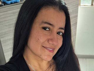 chat room webcam MariaThomp